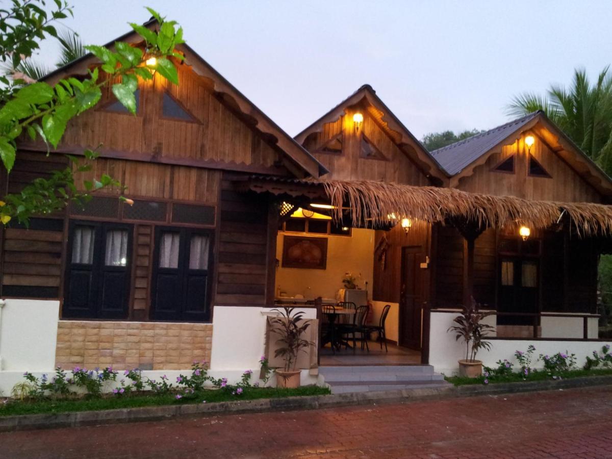 Fox Hill Villa Kuah Exterior foto